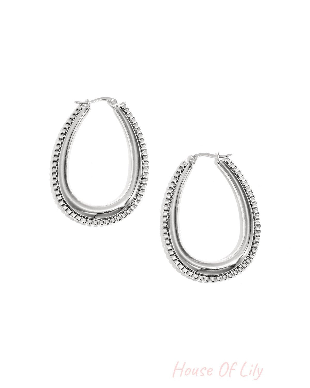 drop shaped earring with links