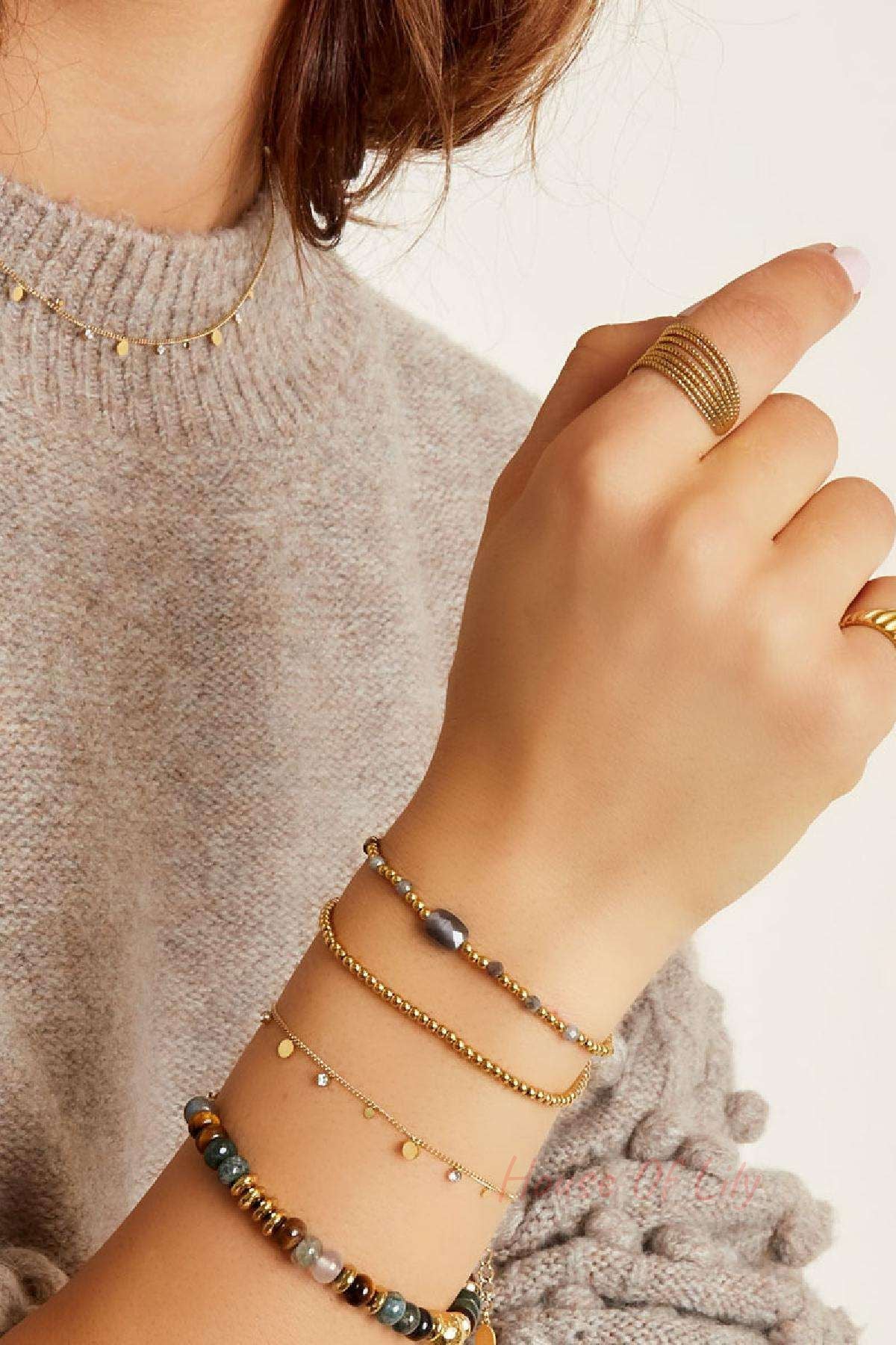 Bracelet simple with rhinestone details Gold Color Stainless Steel