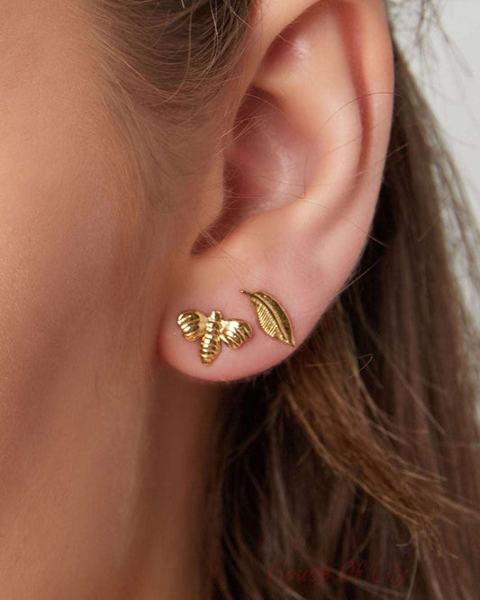 Ear stud feather - Gold Color Stainless Steel