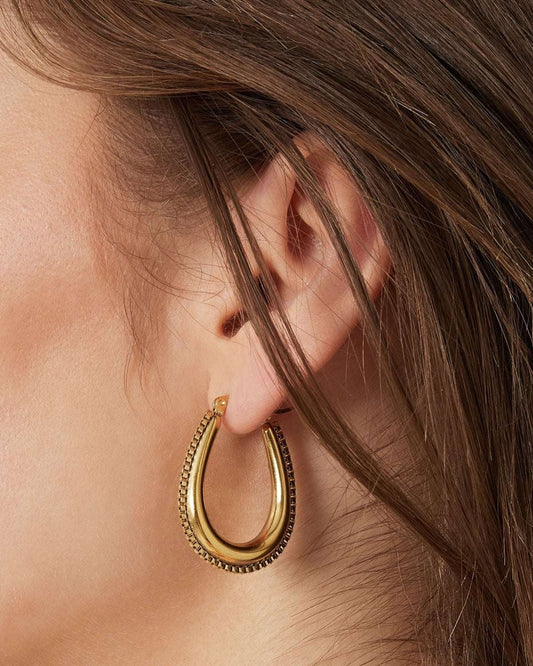 drop shaped earring with links