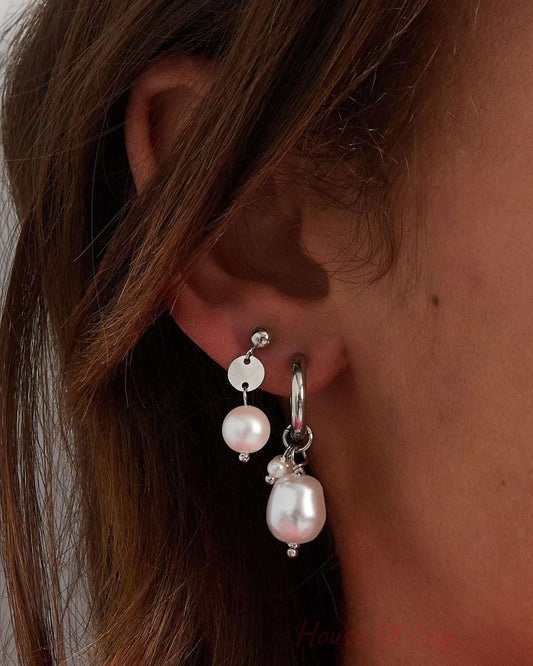 simple earring with large and small pearl