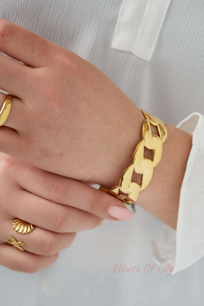 Bold Link Bangle