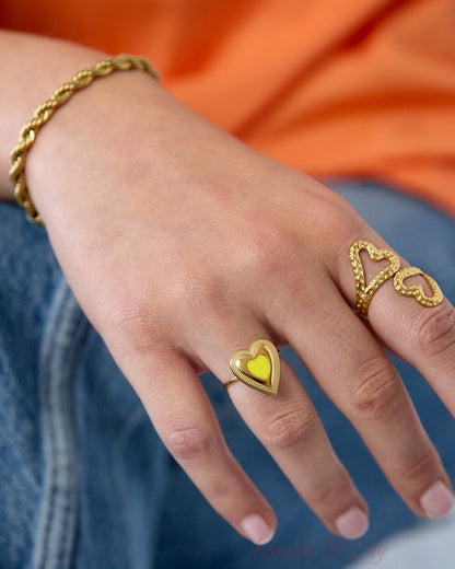 Adjustable statement ring with colored heart