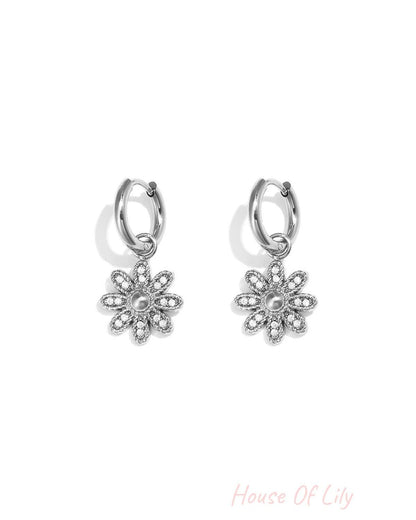 Elegant 14K Gold Plated Flower Drop Earrings for Everyday Wear