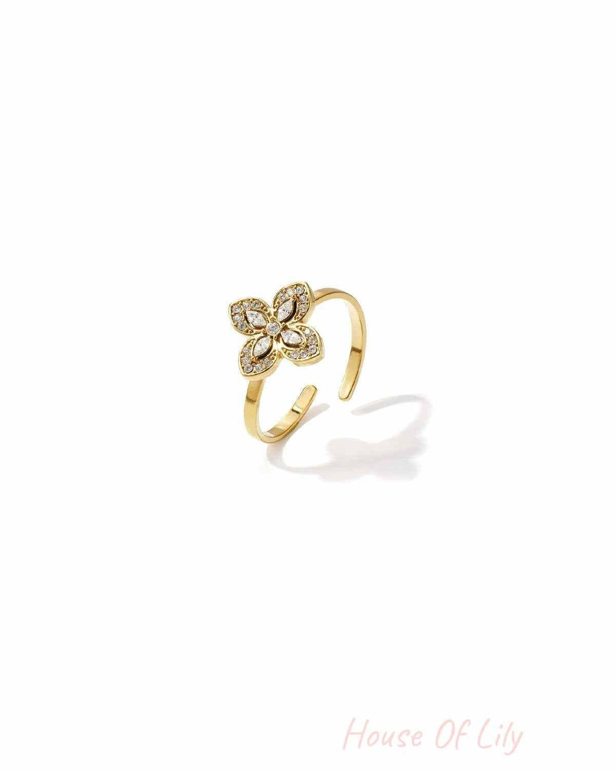 Statement ring with inlaid clover