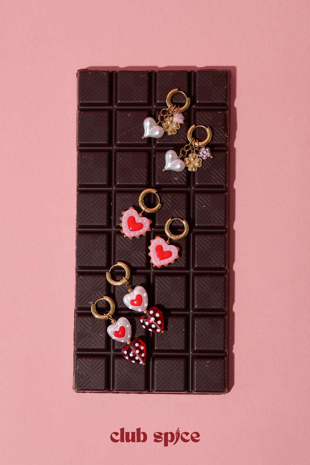 Earrings with heart in candy motif