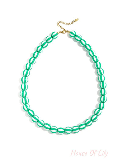 Bead necklace with striped beads