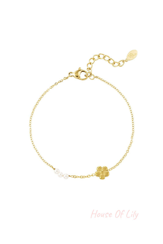 bracelet flower with pearls