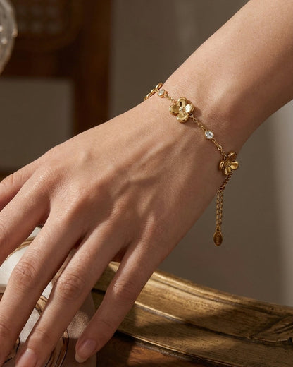 Floral Zircon Bracelet