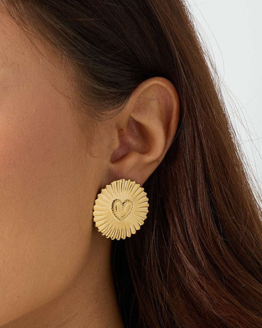 Statement earrings sparkling coin with heart