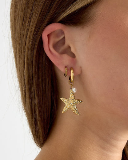Earrings with starfish and pearl