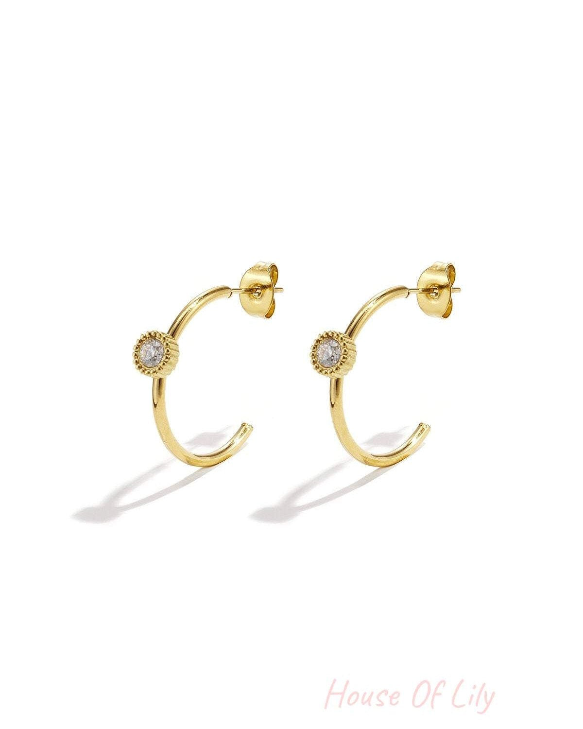 Hoop earrings with round stone