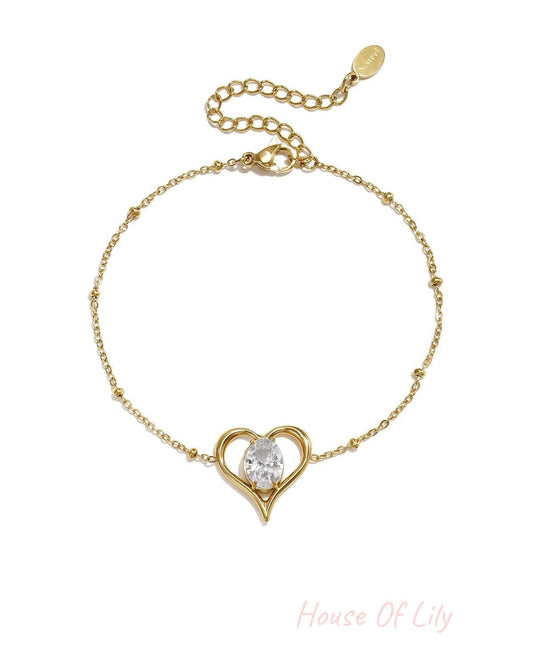 Elegant Heart Charm Bracelet for Everyday Style