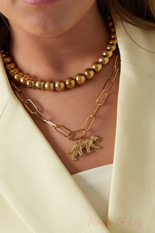 Elegant Animal Pendant Necklace in Silver and Gold