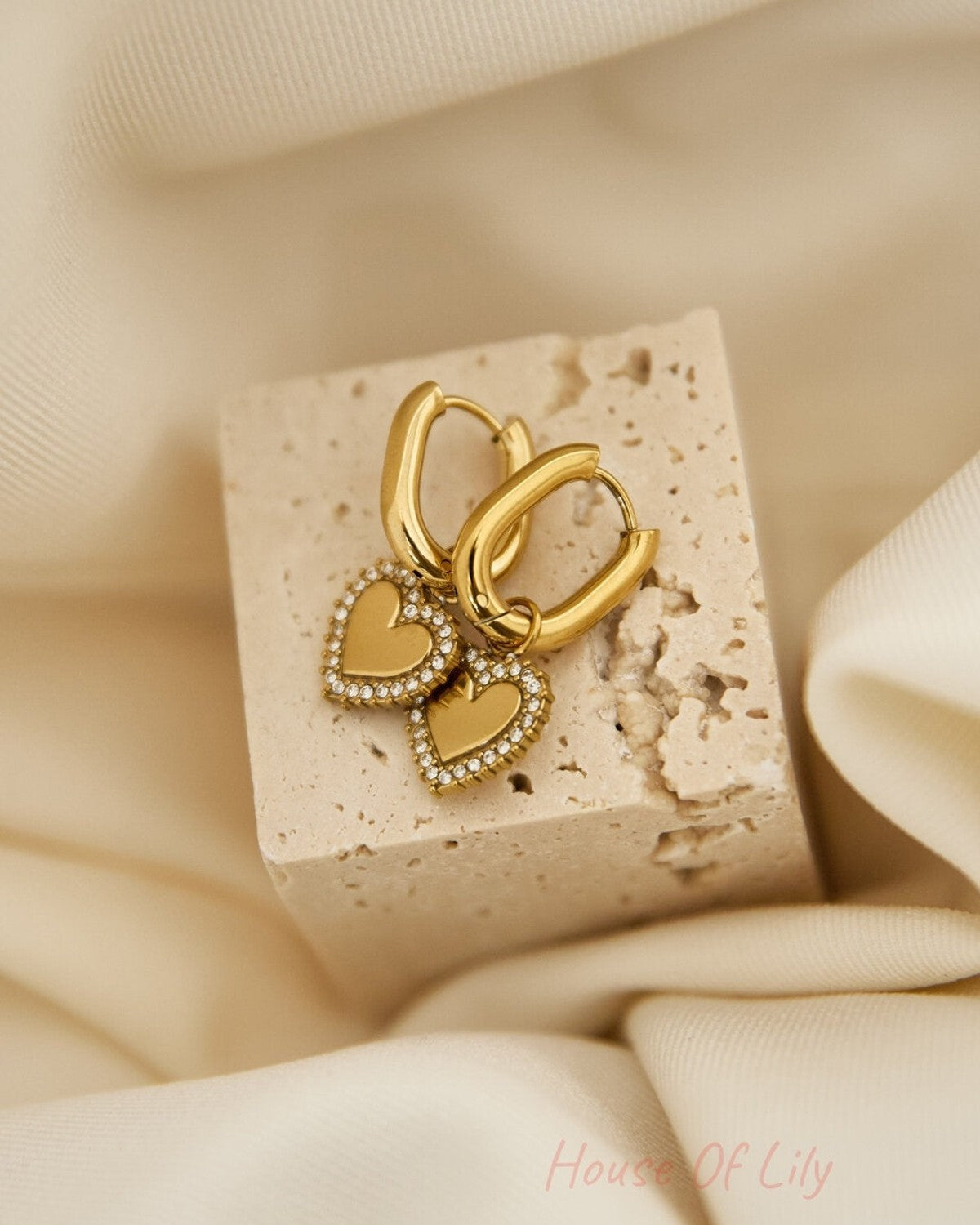 Stylish Heart-Shaped Drop Earrings for Everyday Glam