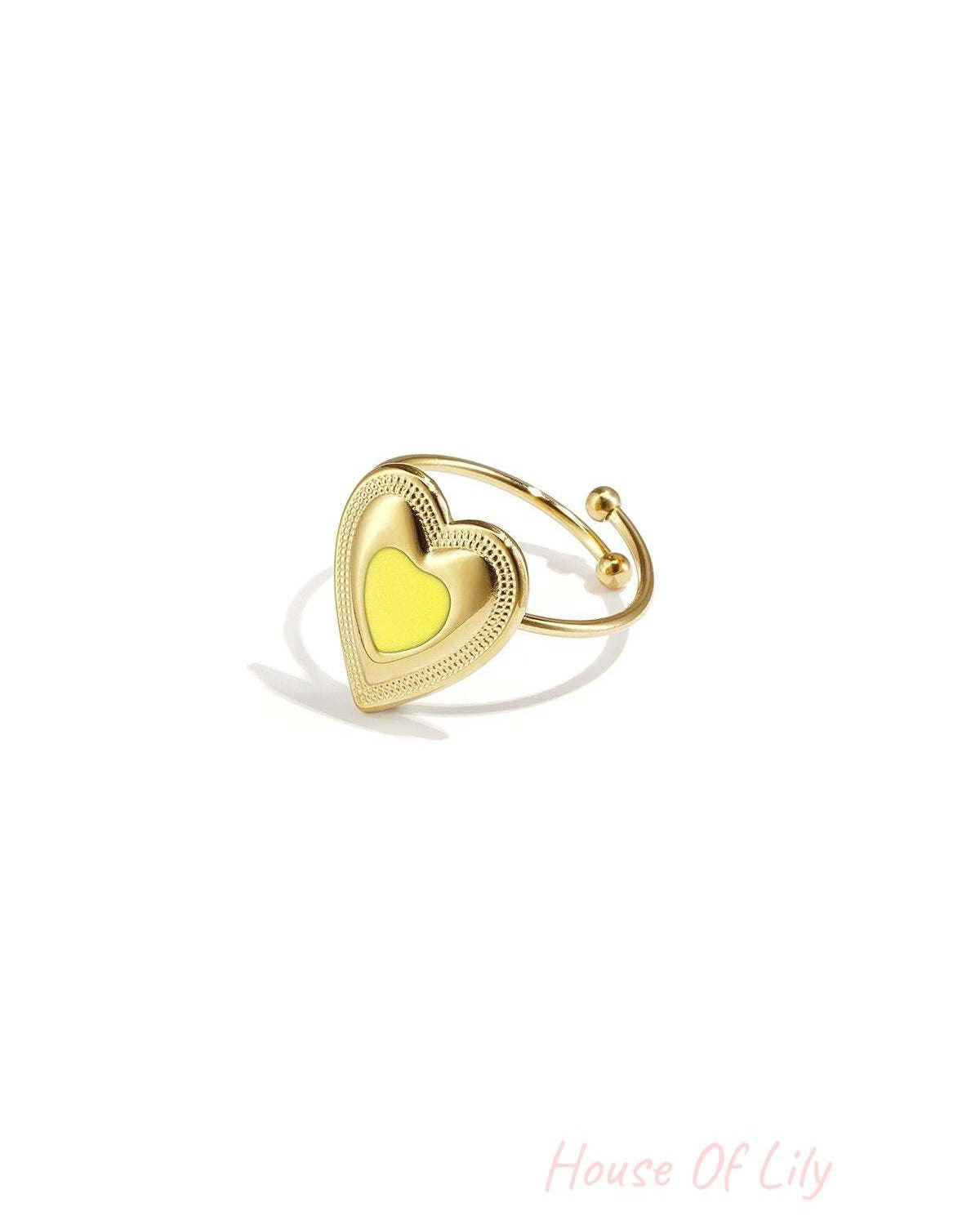 Adjustable statement ring with colored heart
