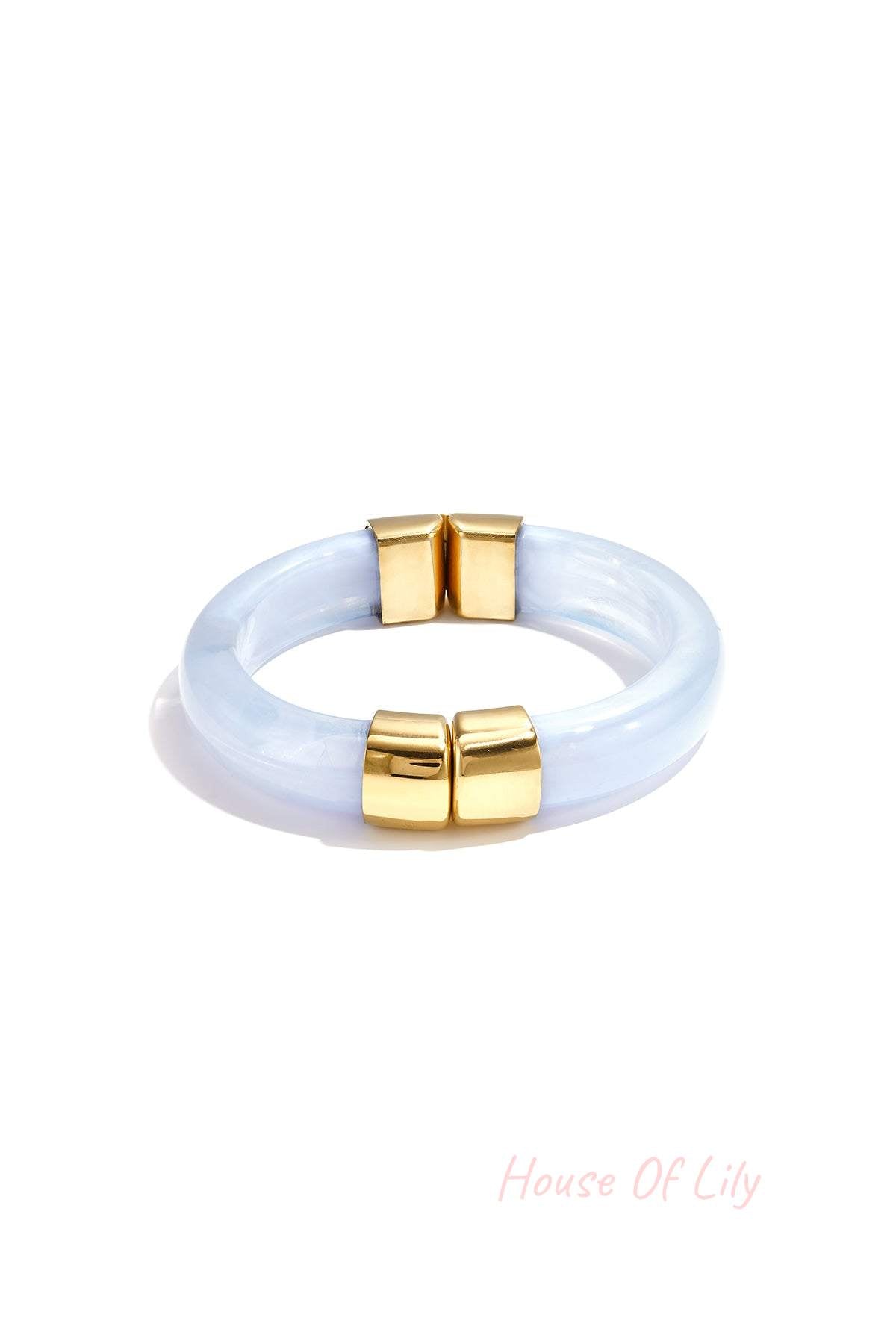 Chunky bangle with gold details