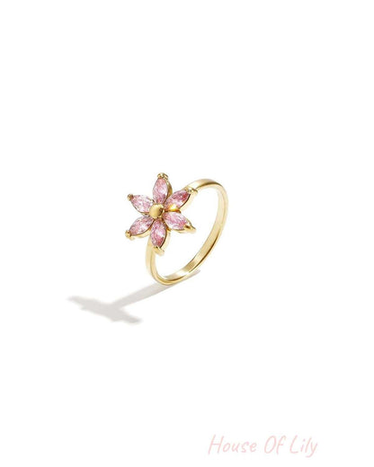 Ring with rhinestone flower