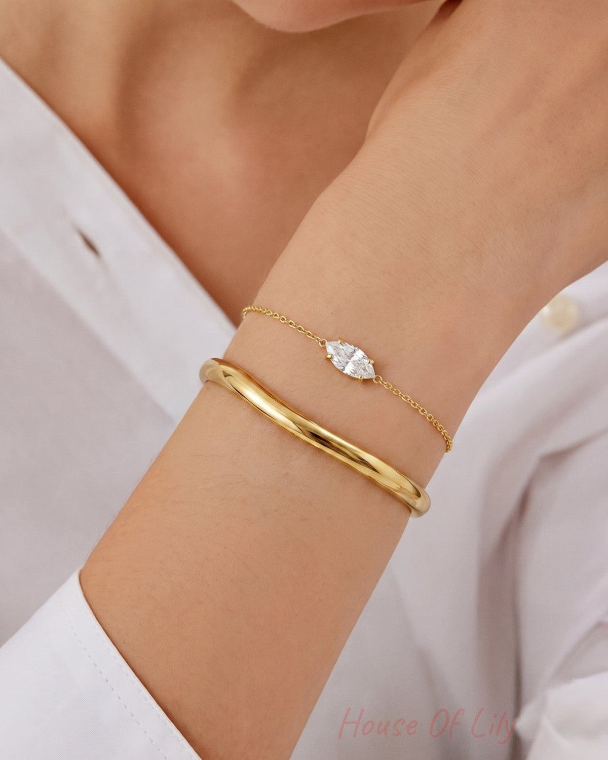 Elegant Ellipse Rhinestone Charm Bracelet