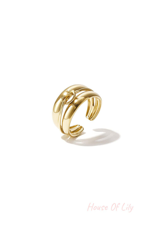Layered ring with minimalist twisted detail